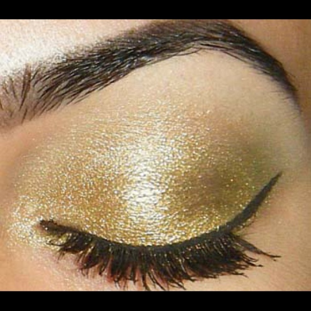 Metallic Gold Eyeshadow Mineral Eyeshadow